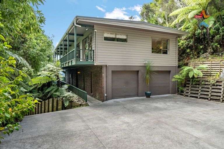 Photo of property in 128a Manuka Street, Stokes Valley, Lower Hutt, 5019