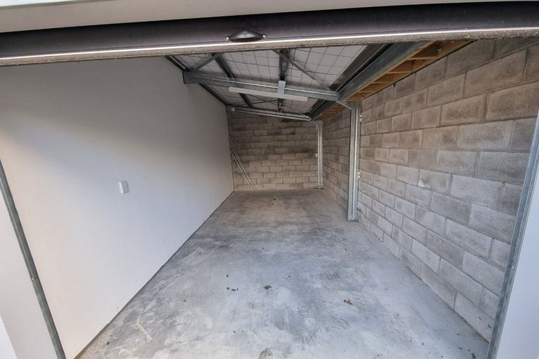 Photo of property in 77 Wai-iti Crescent, Woburn, Lower Hutt, 5010