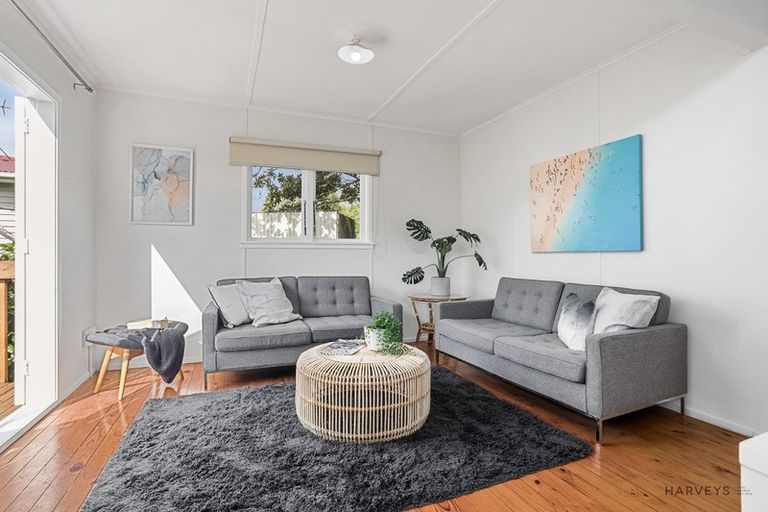 Photo of property in 35 Metcalfe Road, Ranui, Auckland, 0612