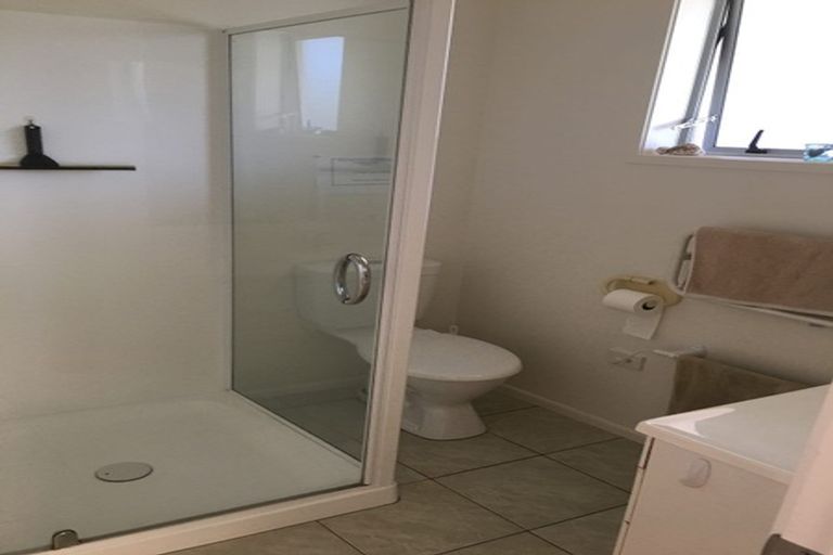 Photo of property in 3/7 Seacliffe Avenue, Belmont, Auckland, 0622