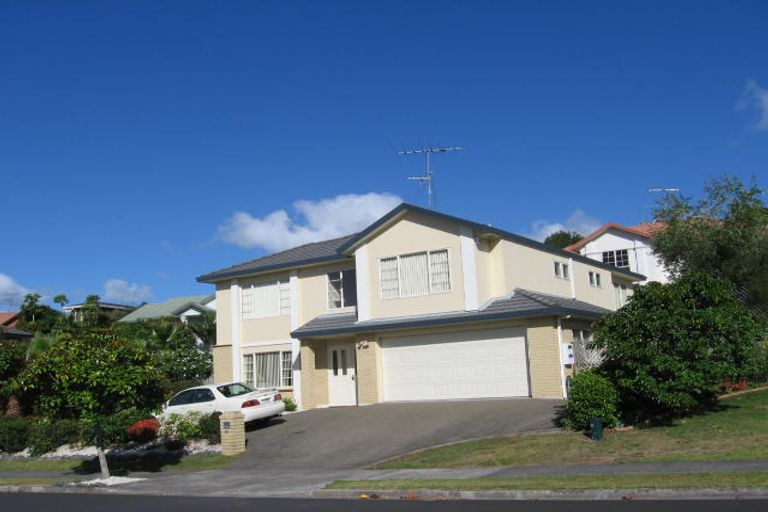 Photo of property in 22 Westminster Gardens, Unsworth Heights, Auckland, 0632
