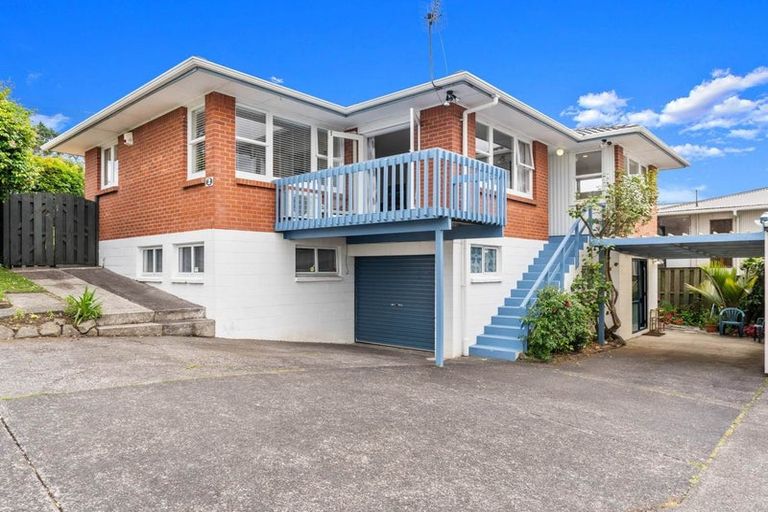 Photo of property in 2 Sycamore Drive, Sunnynook, Auckland, 0620