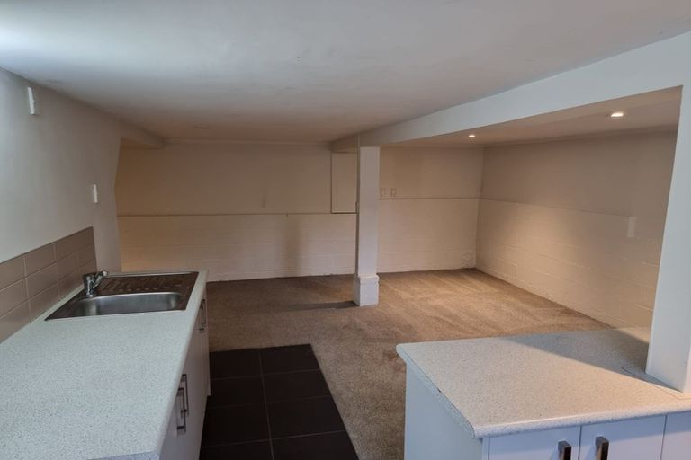 Photo of property in 1/31 Rangatira Road, Birkdale, Auckland, 0626