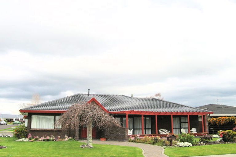 Photo of property in 76 Waratah Street, Matua, Tauranga, 3110