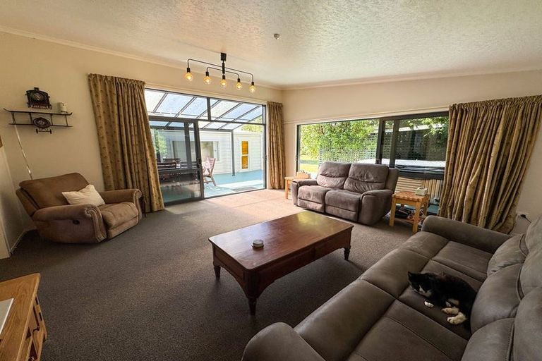 Photo of property in 301 Kaitangata Highway, Stirling, 9231