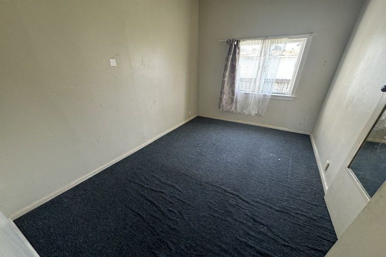 Photo of property in 36 Halsey Road, Manurewa, Auckland, 2102