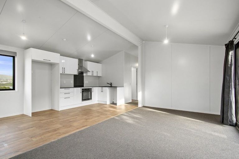 Photo of property in 104a Te Pene Avenue, Titahi Bay, Porirua, 5022