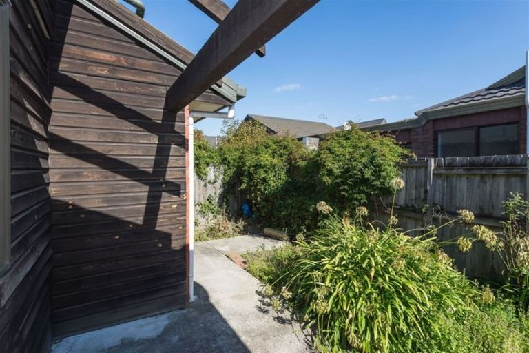 Photo of property in 69 Division Street, Riccarton, Christchurch, 8041