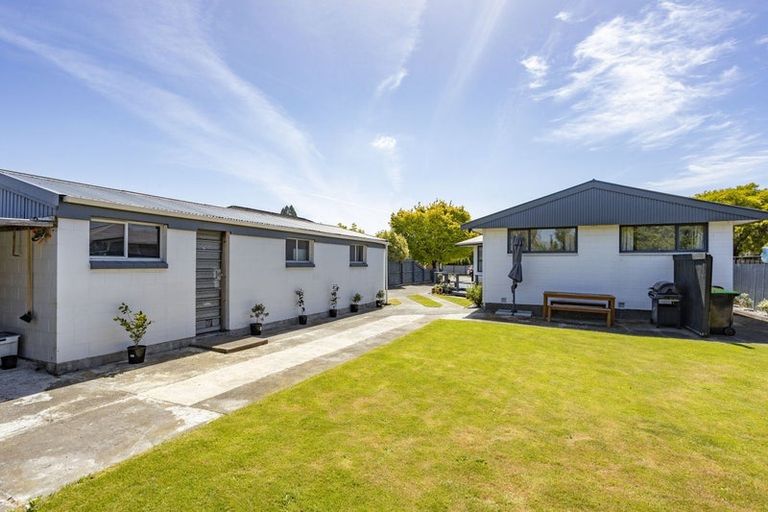 Photo of property in 25 Johns Road, Rangiora, 7400