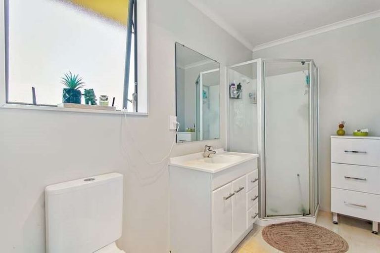 Photo of property in 72 Coxhead Road, Manurewa, Auckland, 2102