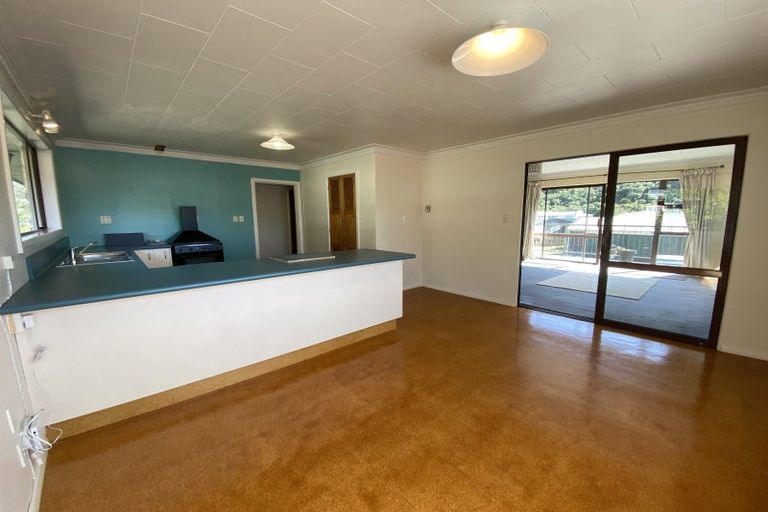 Photo of property in 91 Waikawa Road, Picton, 7220
