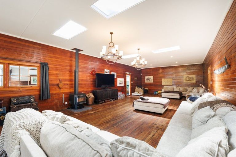 Photo of property in 359 Newbury Line, Bunnythorpe, Palmerston North, 4478