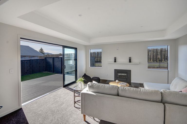 Photo of property in 91 Wingatui Road, Mosgiel, 9024