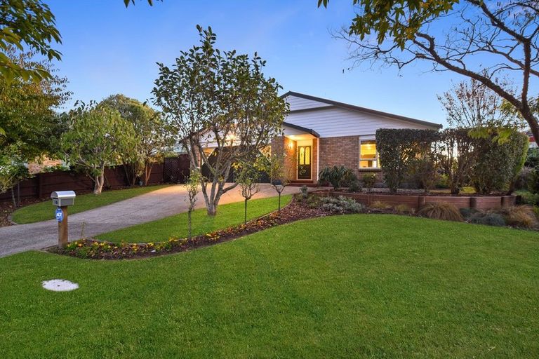 Photo of property in 16 Sunny Dale, Western Heights, Hamilton, 3200