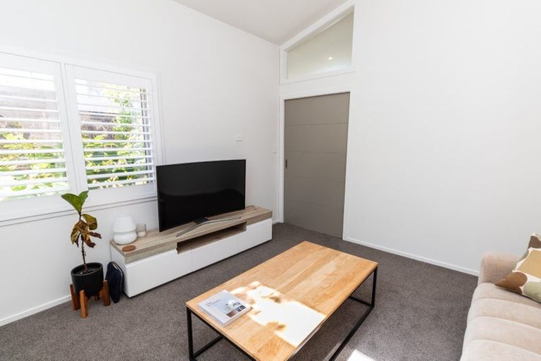 Photo of property in 23a Akaroa Drive, Maupuia, Wellington, 6022