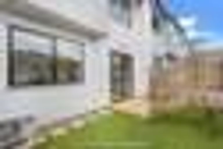 Photo of property in 5/60 Kelman Road, Kelston, Auckland, 0602