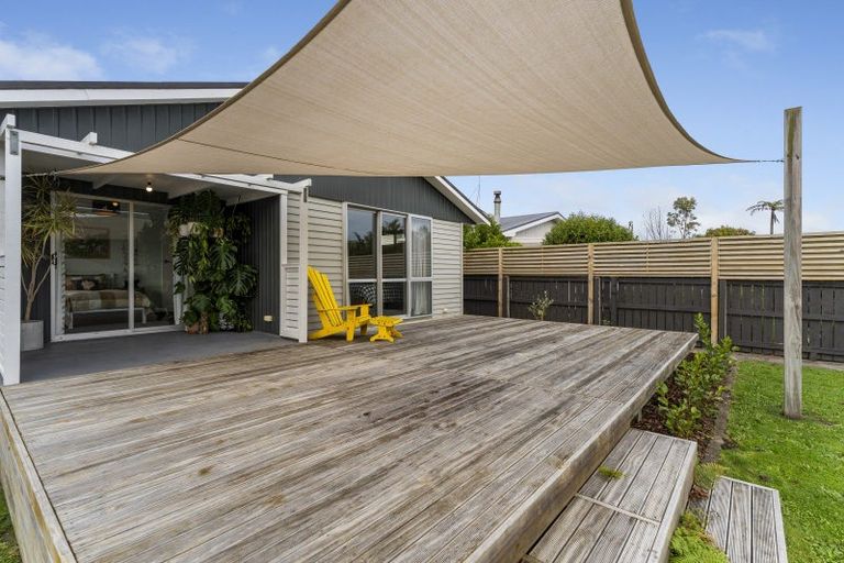 Photo of property in 59 Alexander Road, Raumati Beach, Paraparaumu, 5032
