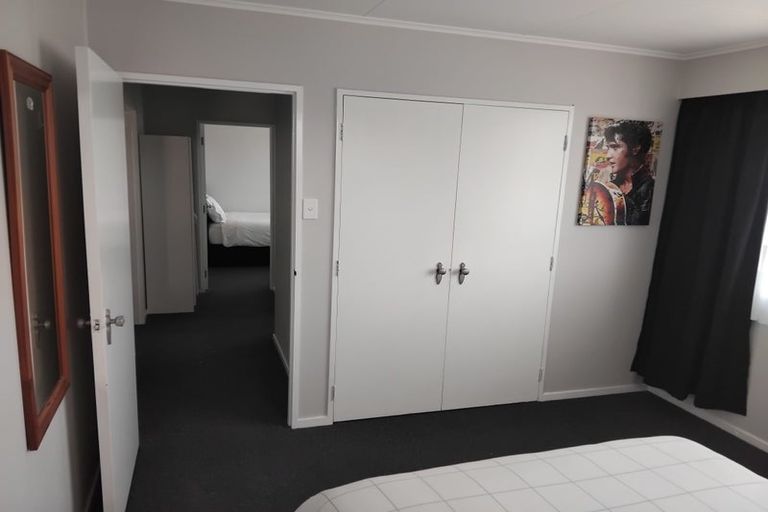 Photo of property in 70a Featherston Street, Takaro, Palmerston North, 4412