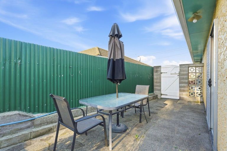 Photo of property in 31 Manuka Street, Castlecliff, Whanganui, 4501