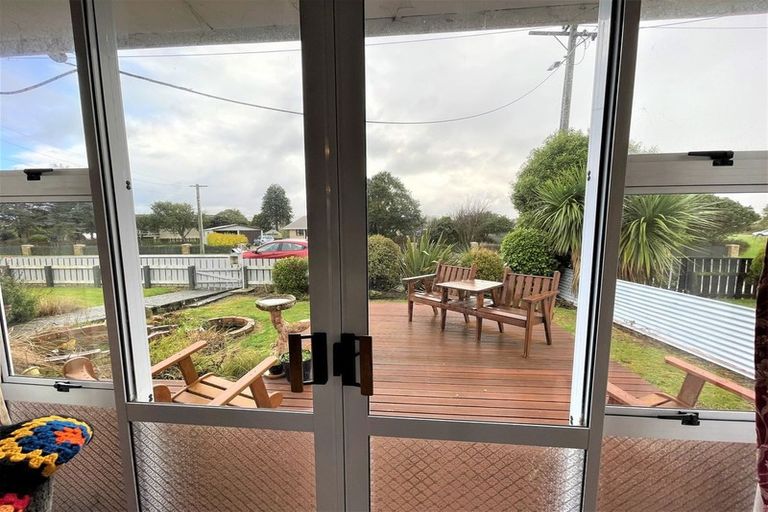 Photo of property in 7 Burns Street, Owaka, 9535