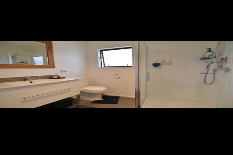 Photo of property in 5 Elliston Crescent, Stanmore Bay, Whangaparaoa, 0932