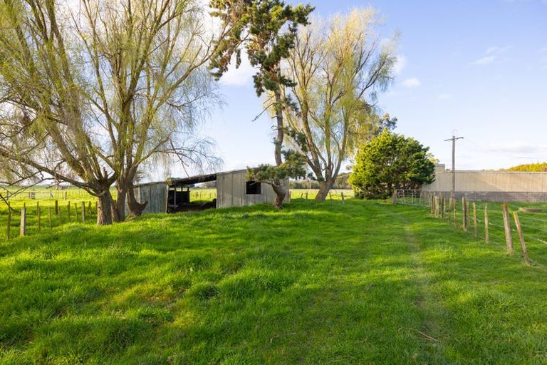 Photo of property in 582 Milson Line, Newbury, Palmerston North, 4478