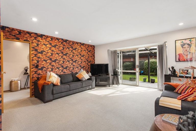 Photo of property in 36a Windermere Road, Papanui, Christchurch, 8053