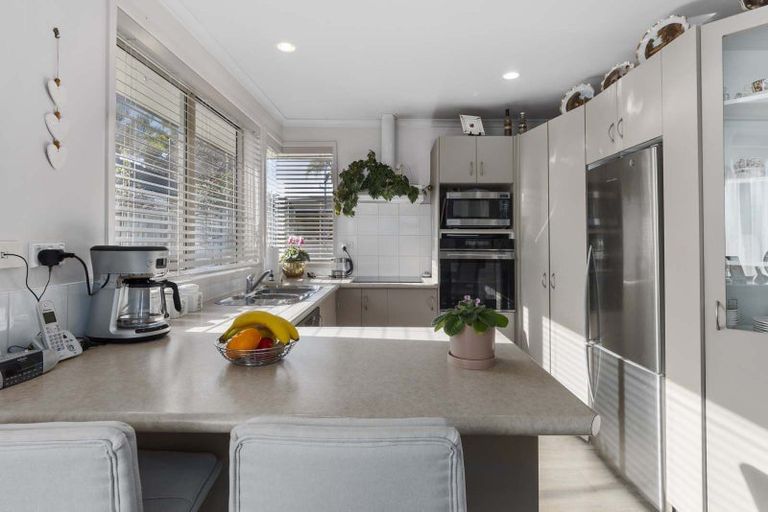 Photo of property in 38 Brackenburn Drive, Ohauiti, Tauranga, 3112