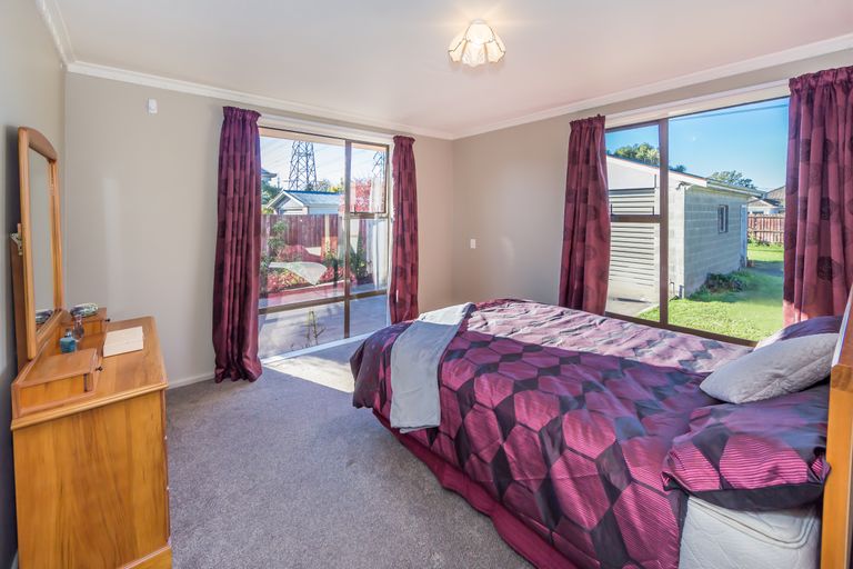 Photo of property in 10 Maple Street, Bishopdale, Christchurch, 8053