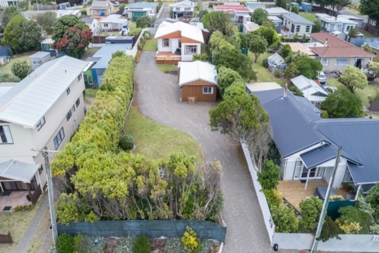 Photo of property in 23 Raukawa Street, Himatangi Beach, Foxton, 4891