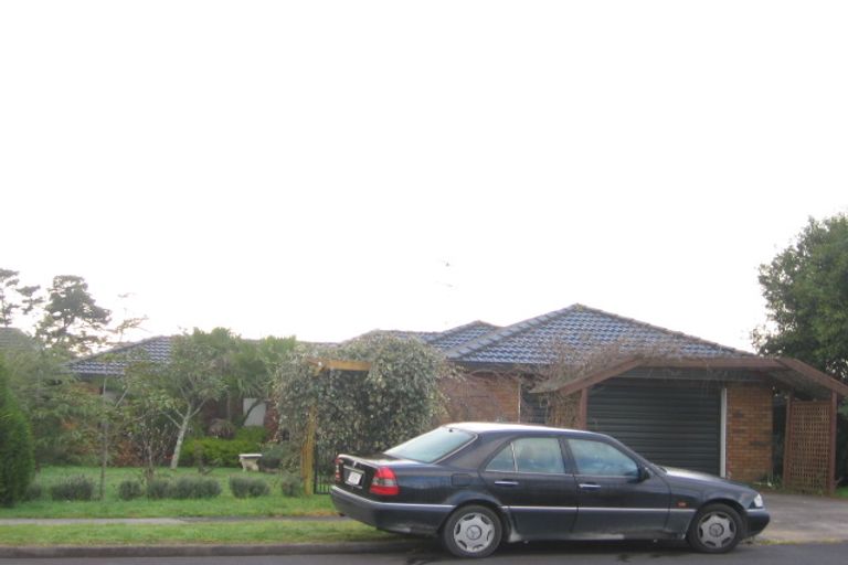 Photo of property in 73 Burswood Drive, Burswood, Auckland, 2013