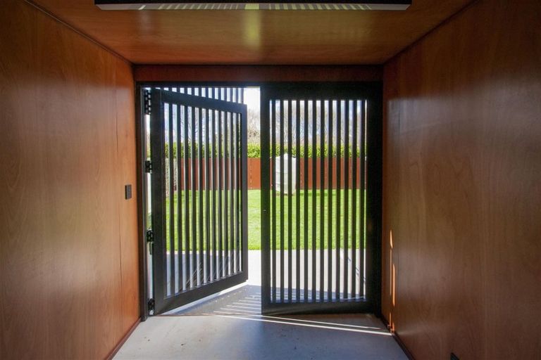 Photo of property in 9c Dalbeth Place, Matangi, Hamilton, 3284