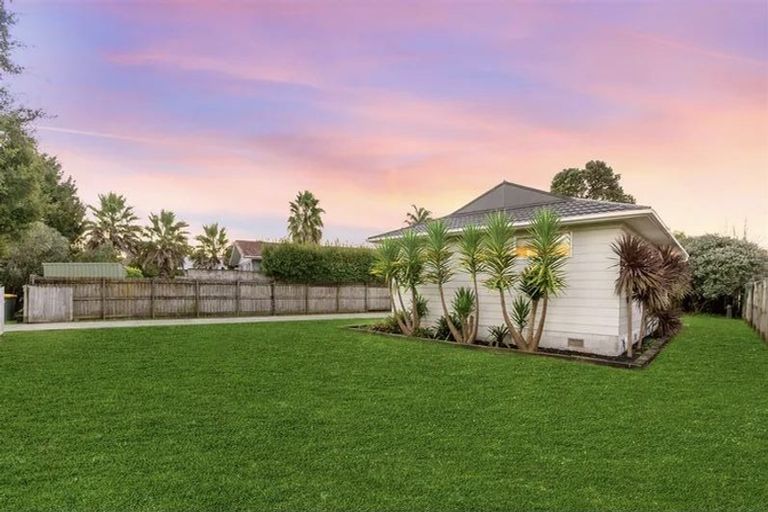 Photo of property in 44 Tabitha Crescent, Henderson, Auckland, 0612