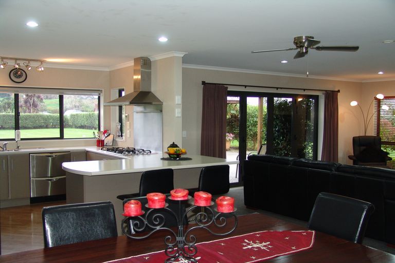 Photo of property in 17 Mangauika Road, Pirongia, Te Awamutu, 3876