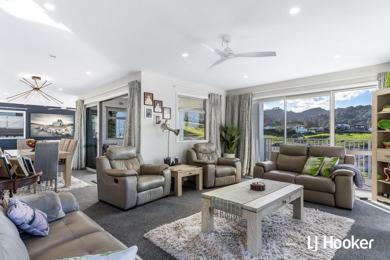 Photo of property in 12 Tohora View, Waihi Beach, 3611