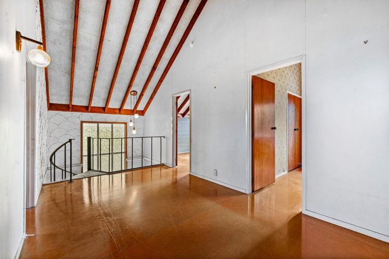 Photo of property in 38 Toru Street, Te Atatu Peninsula, Auckland, 0610