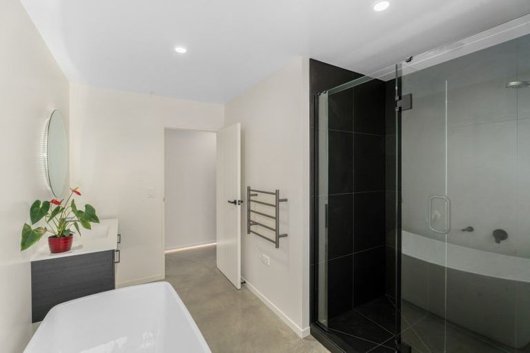 Photo of property in 5 Tahi Street, Albert Town, Wanaka, 9305