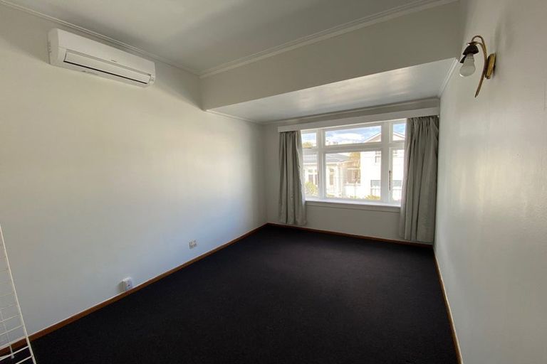 Photo of property in 11 Caroline Street, Mount Victoria, Wellington, 6011