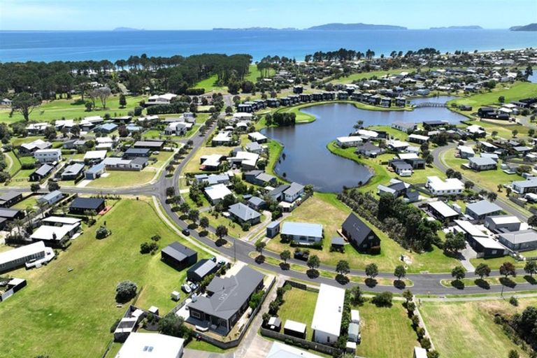 Photo of property in 128 Harbour Drive, Matarangi, Whitianga, 3592