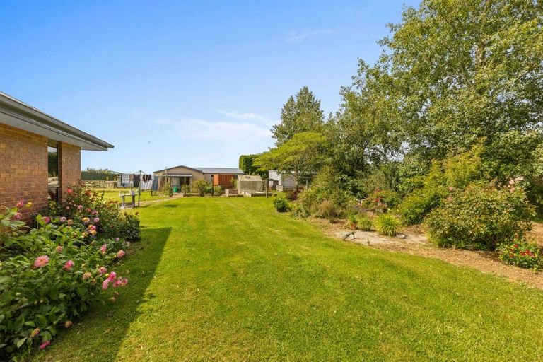 Photo of property in 1600 Clintons Road, Darfield, 7571