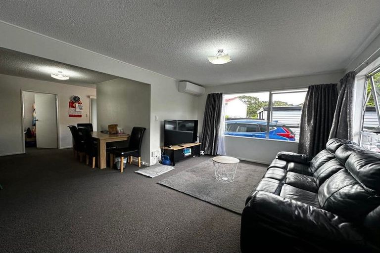 Photo of property in 3/1232 High Street, Taita, Lower Hutt, 5011