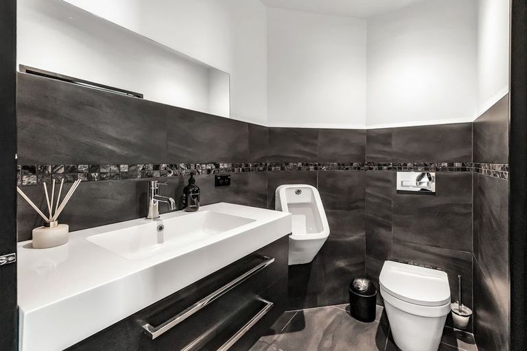 Photo of property in 21 Whareora Terrace, Cashmere, Christchurch, 8022