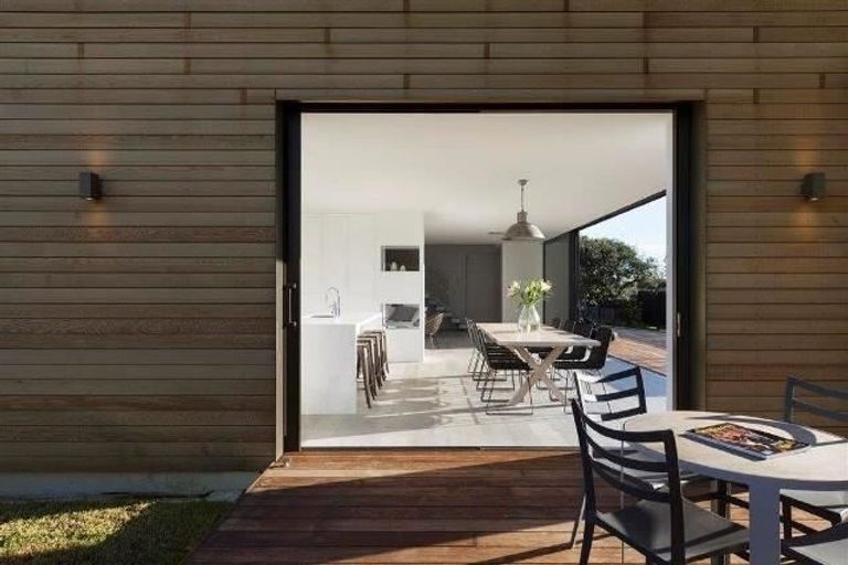 Photo of property in 258 Oceanbeach Road, Mount Maunganui, 3116