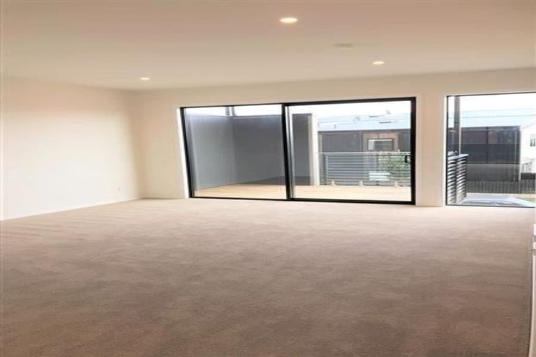 Photo of property in 83 Bomb Point Drive, Hobsonville, Auckland, 0616