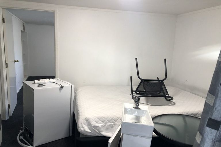 Photo of property in 1 Regatta Road, Torbay, Auckland, 0630