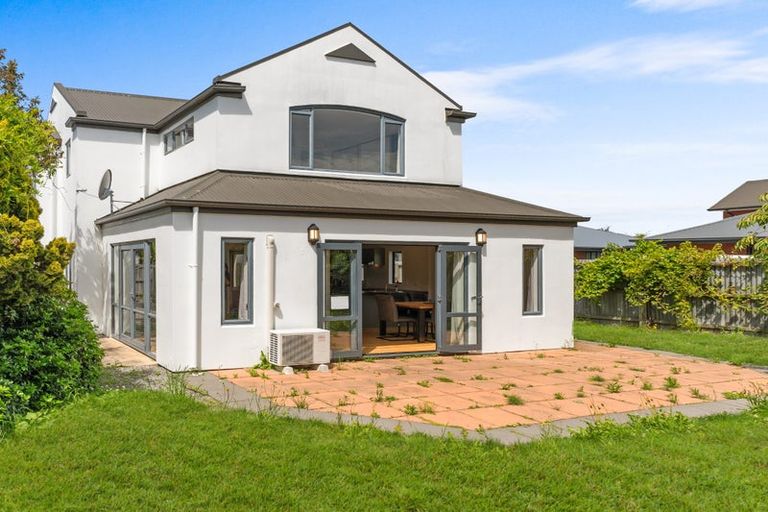 Photo of property in 70a Wharenui Road, Upper Riccarton, Christchurch, 8041