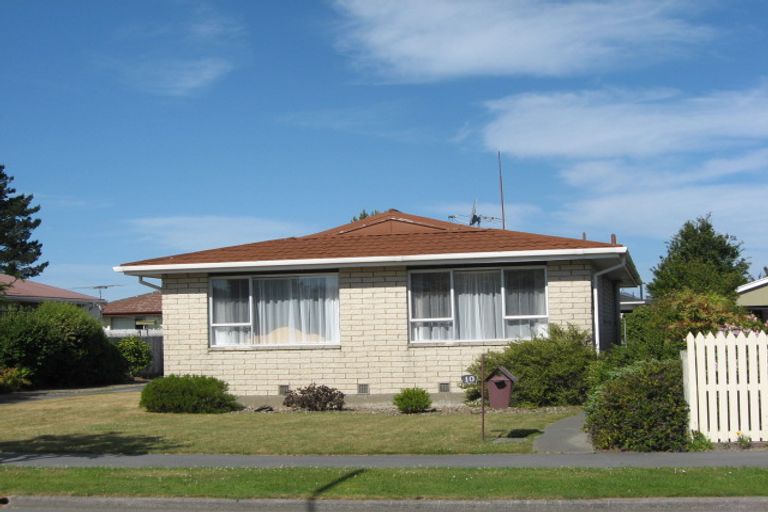 Photo of property in 10 Four Elms Place, Parklands, Christchurch, 8083
