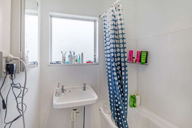 Photo of property in 14 Guy Avenue, Levin, 5510