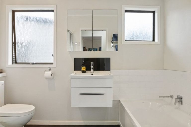 Photo of property in 3 Narada Place, Papatoetoe, Auckland, 2025