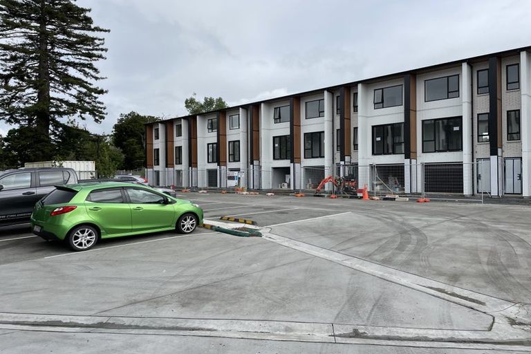 Photo of property in 9/194 Buckley Avenue, Hobsonville, Auckland, 0616